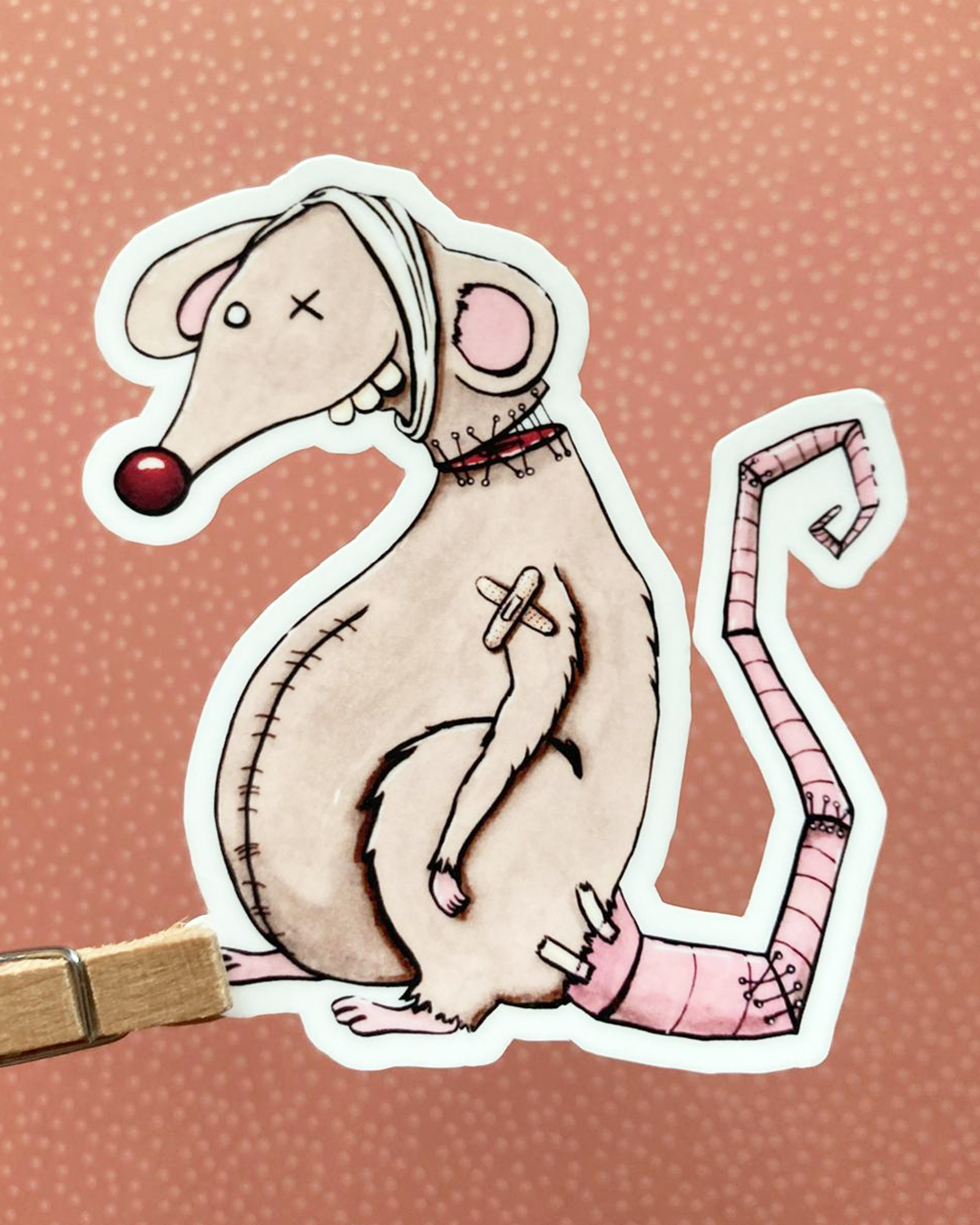 sticker de rat qui illustre le jeu de mot "rafistolé"